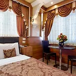 Grand Gross Hotel