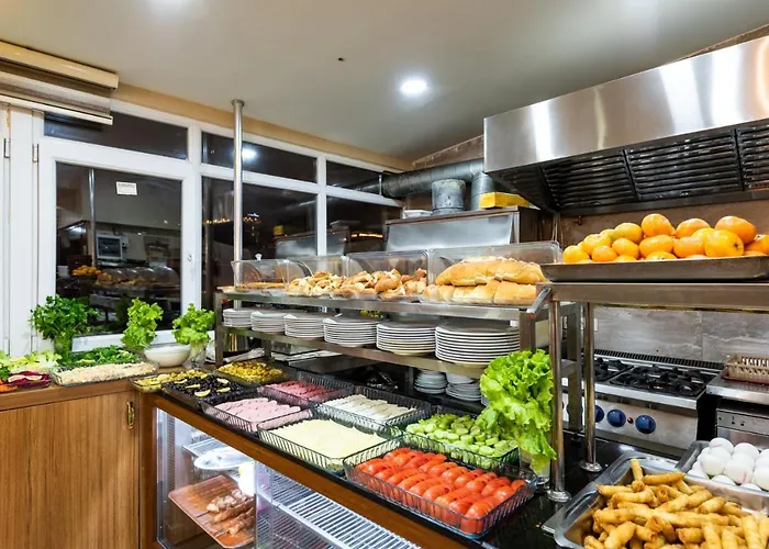 Grand Gross فندق 3*