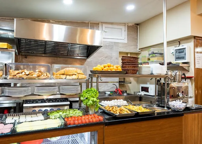 Grand Gross فندق 3*