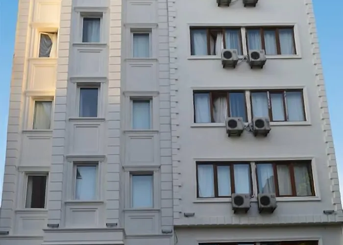 Grand Gross فندق 3*